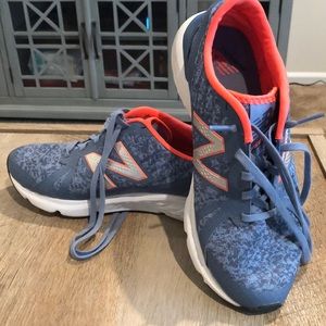 New balance 690v4 running shoes